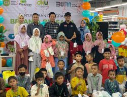 Manfaatkan Liburan Sekolah, Pegadaian Syariah dan IZI Riau Ajak Anak Yatim Belanja di Mall