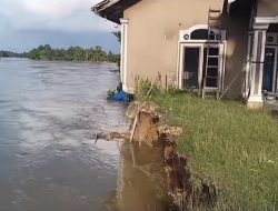 Rumah Warga Terancam Masuk ke Dalam Sungai Kampar, Camat Fajri Mengaku Sudah Dianggarkan Aspirasi Syahrul Aidi Maazat Pembangunan Turap