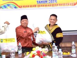 Masyarakat Terdampak Banjir, Pj Bupati Kampar Terima Bantuan Dari Pegawai Pemprov Riau