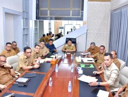 Saat Zoom Meeting Bersama Itjen Kemendagri, Pj Bupati Kampar Sampaikan Komitmen Untuk Terus Tingkatkan Kinerja