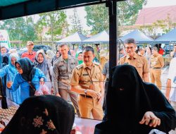 Hambali Buka Gerakan Pangan Murah di Komplek Kantor Bupati Kampar Bagi Masyarakat dan THL