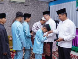 Peduli Kepada Anak Yatim, Plh Sekda Bersama IKAMKJ Serahkan Bantuan Sekaligus Buka Bersama