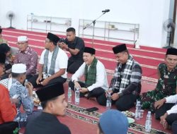 Mengenang Para Leluhur, Pj Bupati Kampar Lepas Peserta Ziarah Kubur Dalam Rangka Hari Raya Enam
