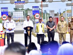 Tingkatkan Percepatan Pertumbuhan Ekonomi, Presiden Jokowi Resmikan Tol Bangkinang – XIII Koto Kampar
