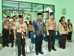 Pj Sekda Lepas Secara Resmi Peserta Pramuka Kwarcab Kampar Untuk Raimuna Daerah 2024 