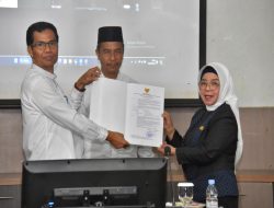 Hambali Tunjuk Ramlah Jadi Plh Sekda Kampar Gantikan Ahmad Yuzar