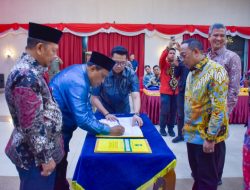 Asisten II Suhermi Lakukan Penandatanganan Kesepakatan Bersama Hasil Studi Pelamparan Blok Bentu