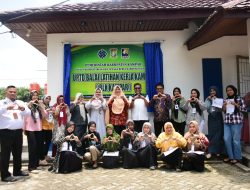 Tingkatkan Keterampilan, Ketua Dekranasda Kampar Tinjau Pelatihan Menjahit, Membordir dan TIK