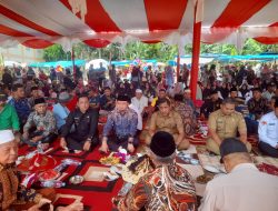 Wakili Pj Bupati, Kadis Pariwisata dan Kebudayaan Kampar Hadiri Kegiatan Tradisi Ma’aghak Suwek