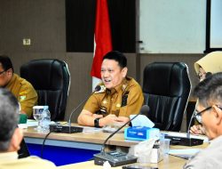 Pj Bupati Kampar Gelar Rapat Evaluasi Realisasi Anggaran 2024 Bersama Seluruh Kepala OPD dan Camat