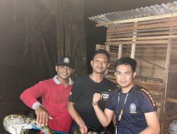 Tim Rescue Pleton lll Dinas Damkar dan Penyelamatan Kampar Berhasil Evakuasi Ular Piton