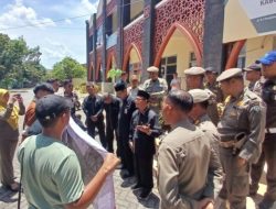 Antisipasi Gangguan Kamtibmas, Personil Satpol PP Kawal Aksi Demontrasi di Baznaz Kampar