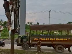 Jelang Pilkada Serentak, Satpol PP Bersama Bawaslu Kampar Lakukan Penertiban APK 