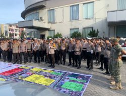 Personel Gabungan Amankan Rapat Pleno KPU Riau