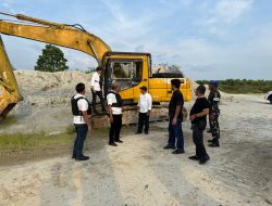 Sat Reskrim Polres Kampar dan Intel Kodim 0313 KPR Sikat Galian C Ilegal di Pasir Sialang